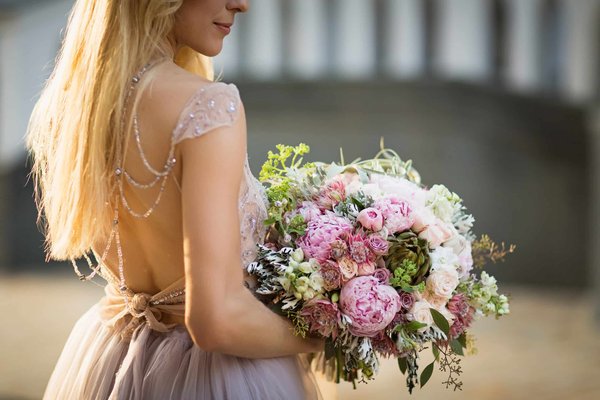 Maquillage de mariée: tendances et astuces
