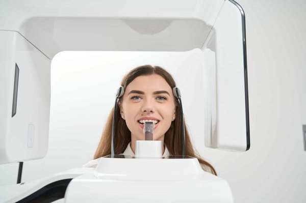 Centre dentaire à Ste-Julie : pour retrouver vos dents éclatants
